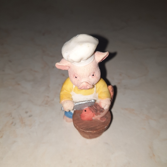 Miniature Figurine Pig Chef - Picture 3 of 9